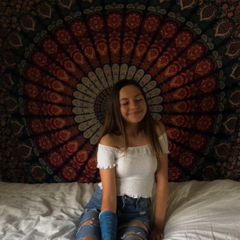Meet your Posher, Alyssa
